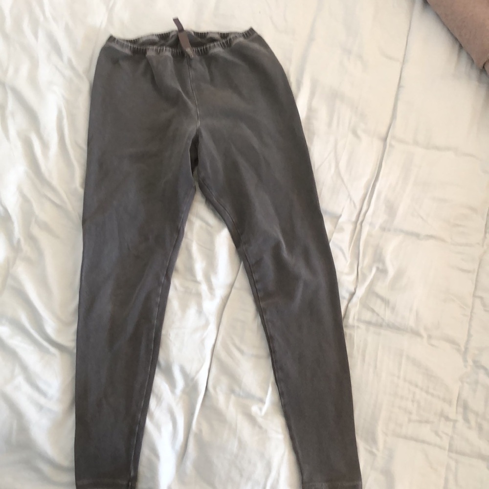 Skims leggings size M color onyx